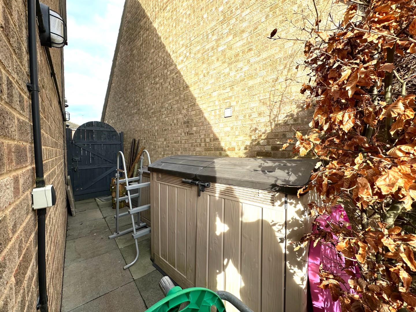 Cottingham Drive, Moulton O'Riordan Bond